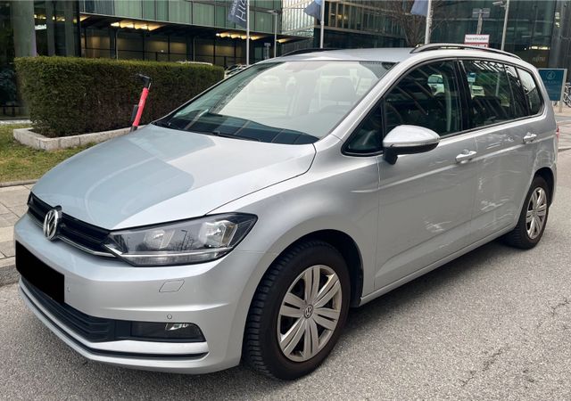 Volkswagen Touran Trendline BMT/Start-Stopp 1.6 TD Navi PDC