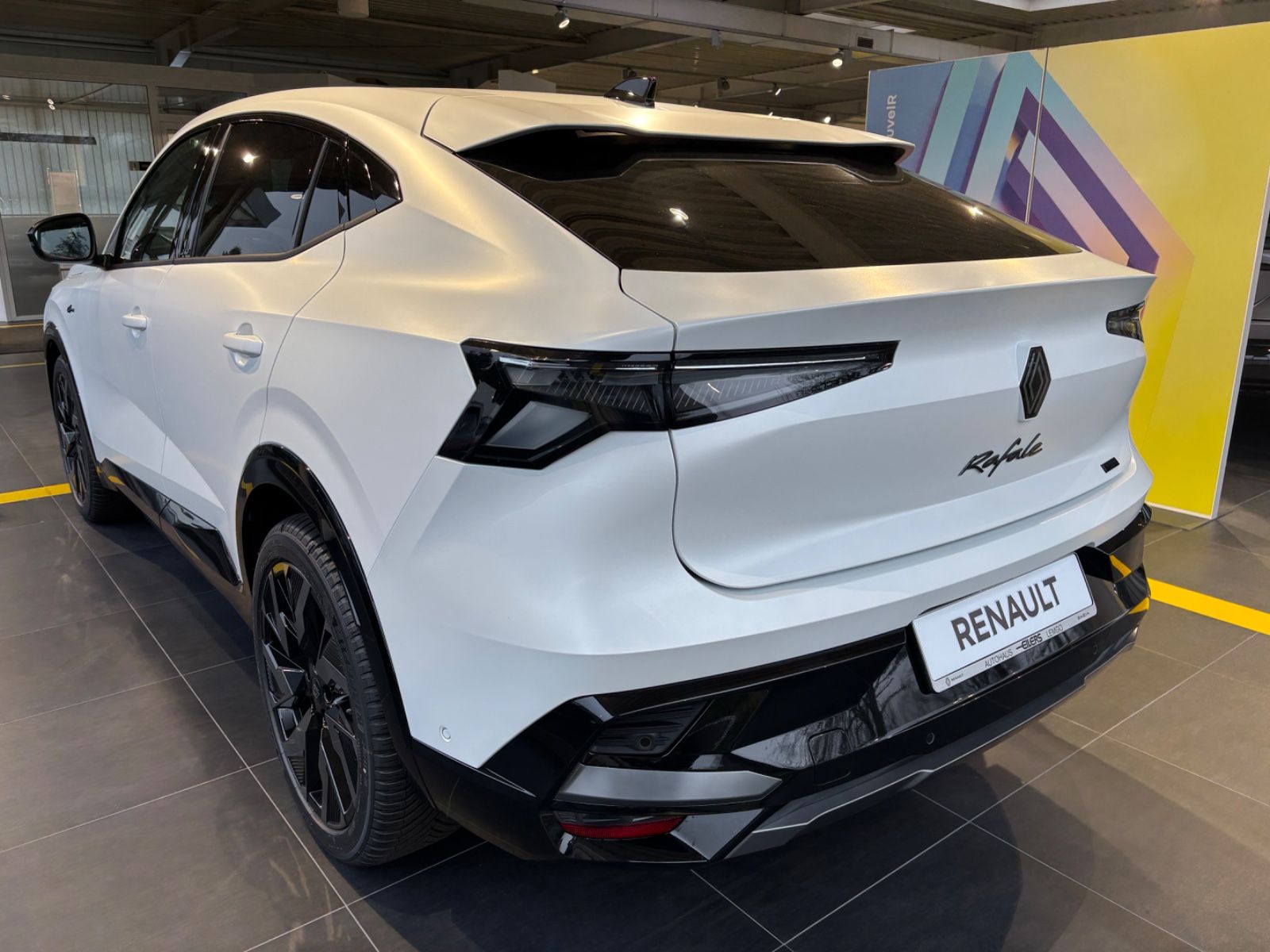 Fahrzeugabbildung Renault Rafale 200 E-Tech Full Hybrid Esprit Alpine