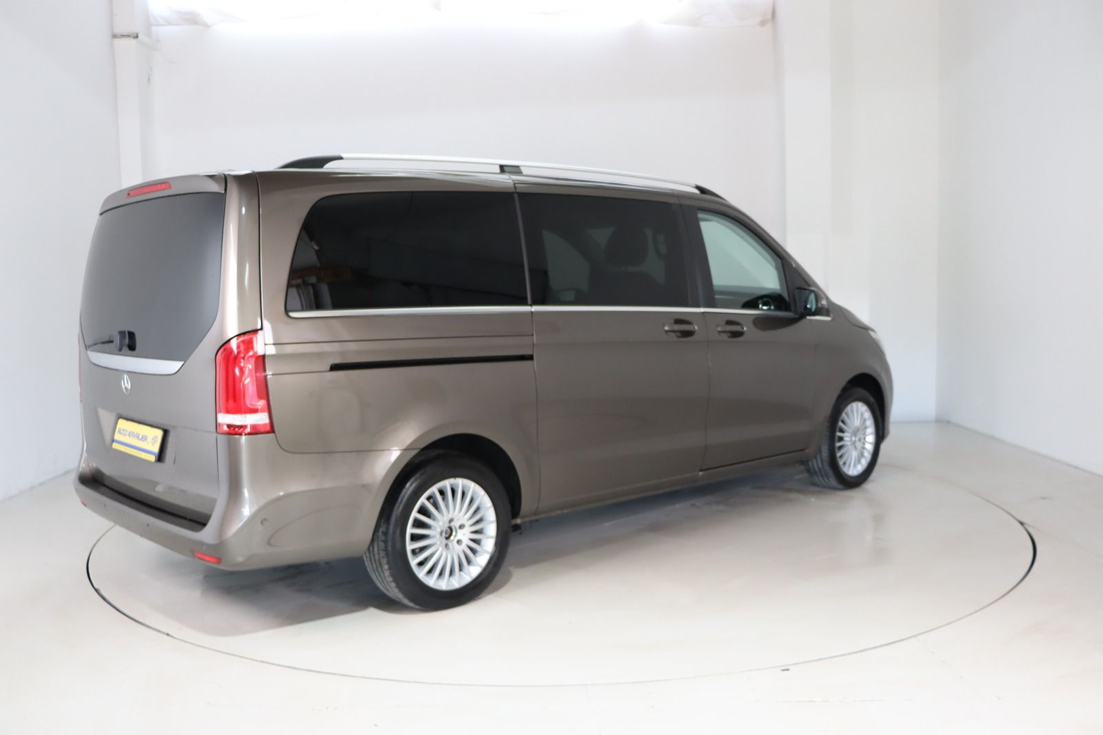 Fahrzeugabbildung Mercedes-Benz V 250 d 4matic Avantgarde * lang * 360 * ILS