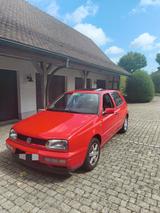 Volkswagen Golf 3 Joker 1.4 in Rot - Volkswagen Golf aus 1997 mit Benzin-Antrieb: Kombi