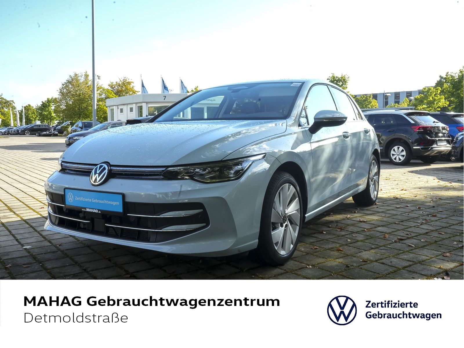 Volkswagen Golf VIII Style 1.5 eTSI AHK IQ.Light ParkPilot foto 1