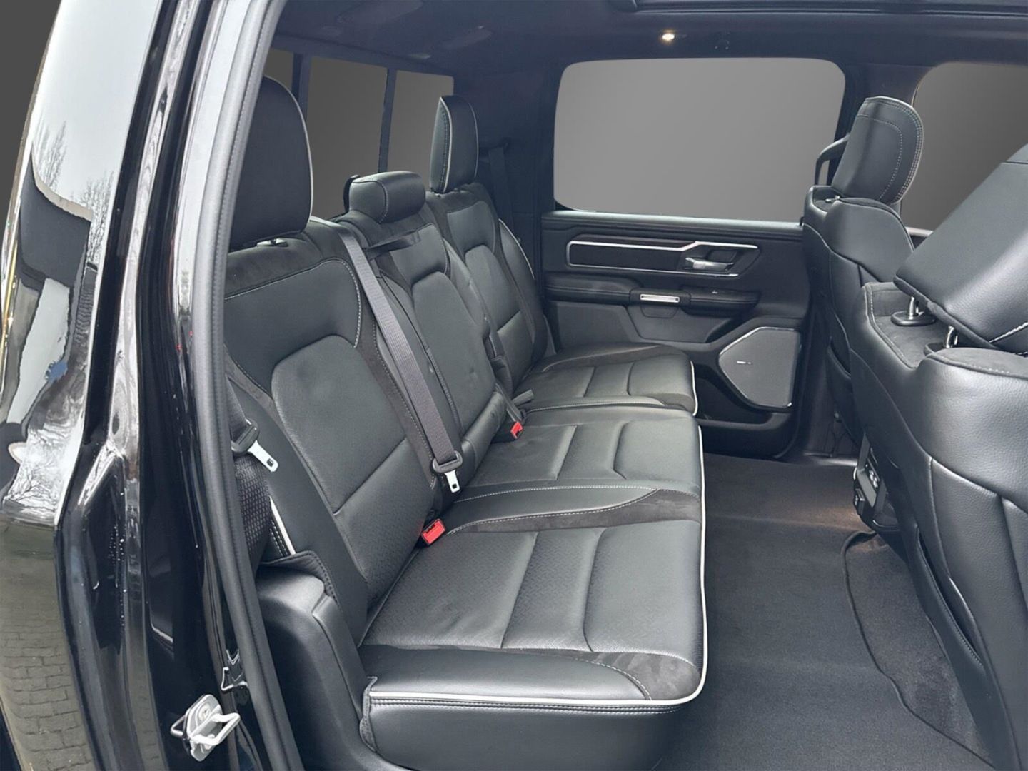 Fahrzeugabbildung Dodge RAM Laramie Night Premium-Hurricane 420 HP TT-MY