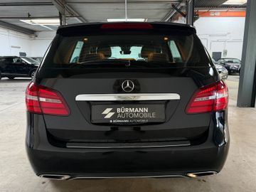 Mercedes B 220 - 5