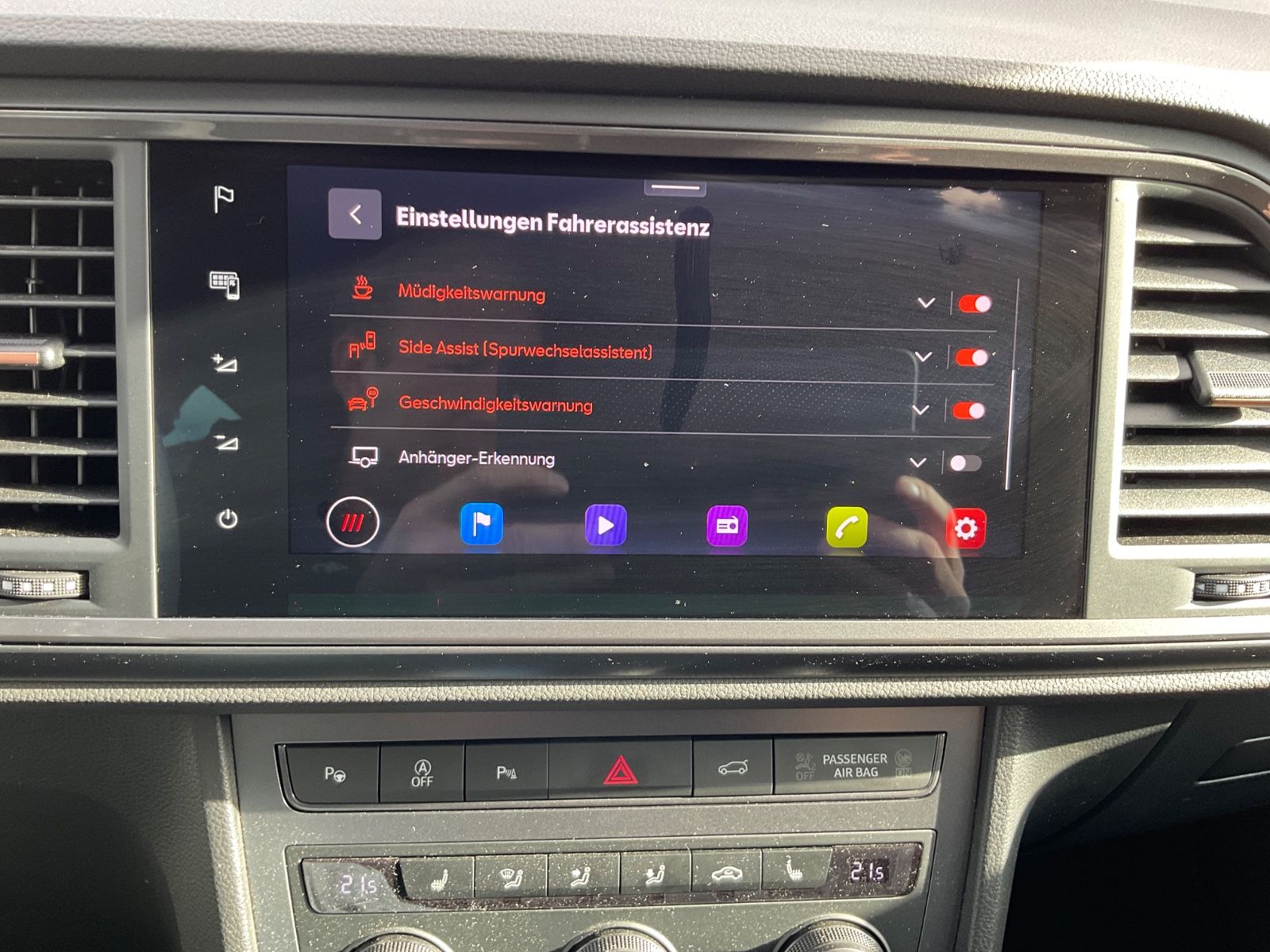 Fahrzeugabbildung CUPRA Ateca 2.0 TSI 4Drive DSG,AHK,Navi,ACC,LED