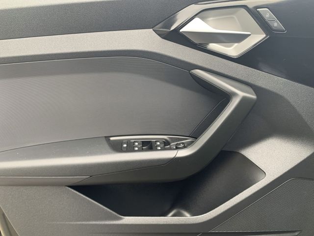 A1 Sportback 30 TFSI SMARTPHONE+PDC+KLIMA+TEMPO+
