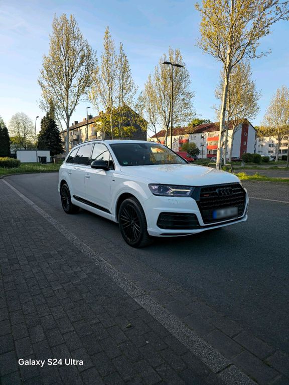 Image of Audi Q7
