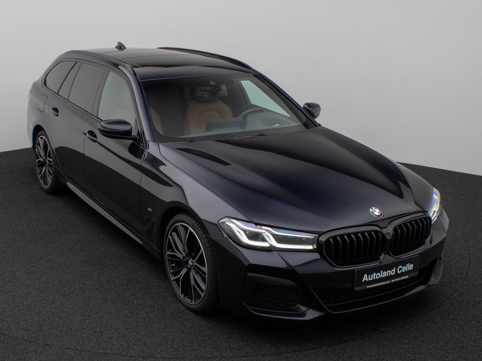 Fahrzeugabbildung BMW 530d xD M Sport Pano Kamera Laser HUD H/K 20Zoll