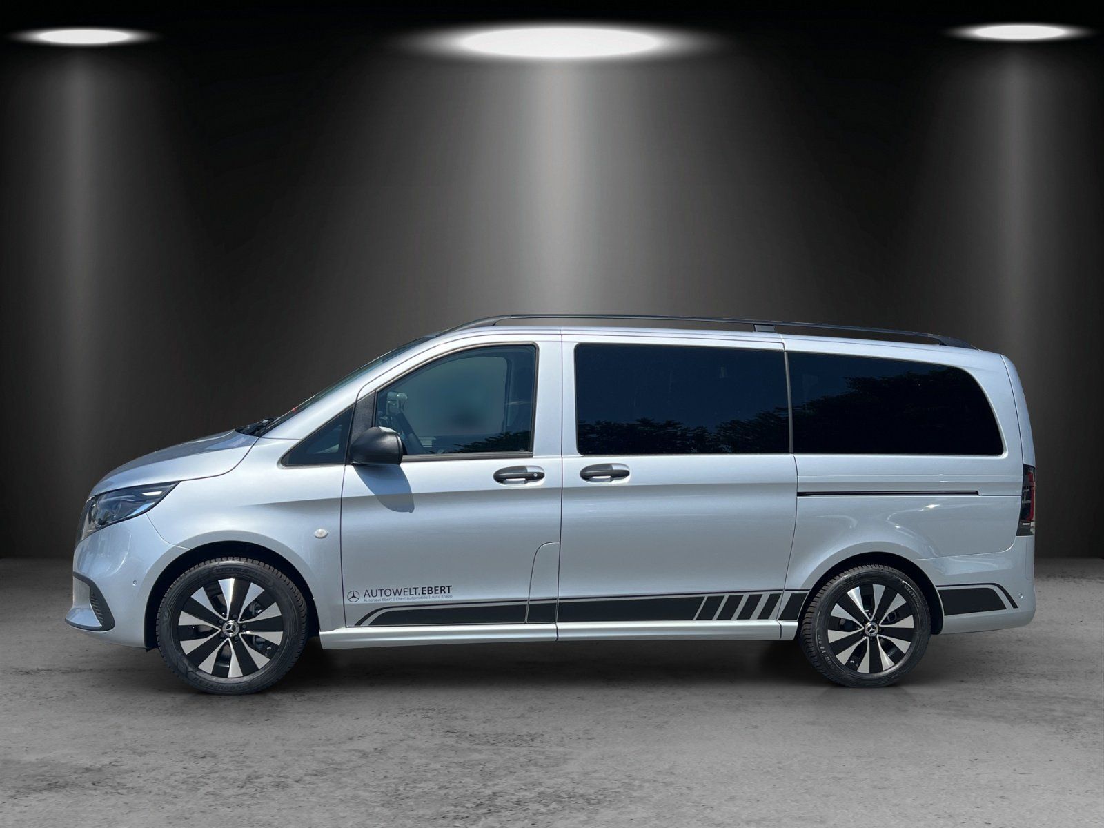 Fahrzeugabbildung Mercedes-Benz Vito 119 Tourer Sport-Paket AHK Thermotronik Nav