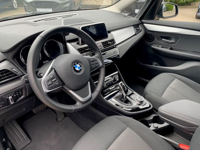 Fahrzeugabbildung BMW 220d Gran Tourer Advantage+LED+Navi+DAB+PDC