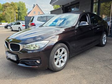 BMW 318 - 1