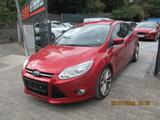 Ford Focus Lim. Titanium - Ford Focus mit Benzin-Antrieb: Sportwagen