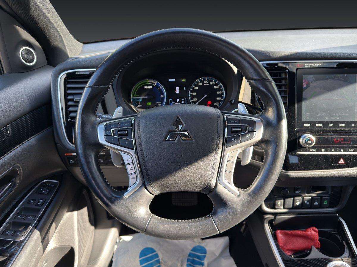 Mitsubishi Outlander 2.4 PHEV  Top 4WD