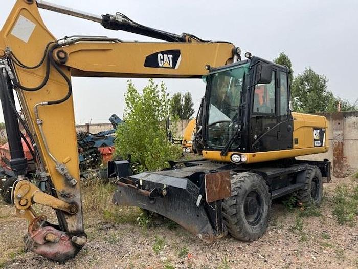 CAT M 322 D