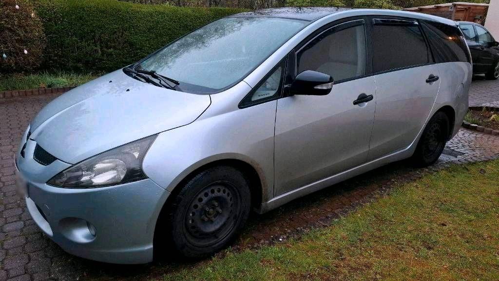 Mitsubishi Grandis 2006 — engine 165 HP (121kW)