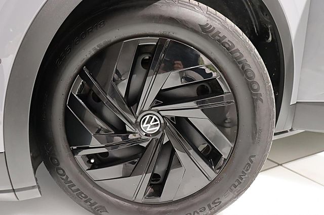 ID.4 Pure 125kW Wärmep.IQ.LIGHT KAMERA Winterr.