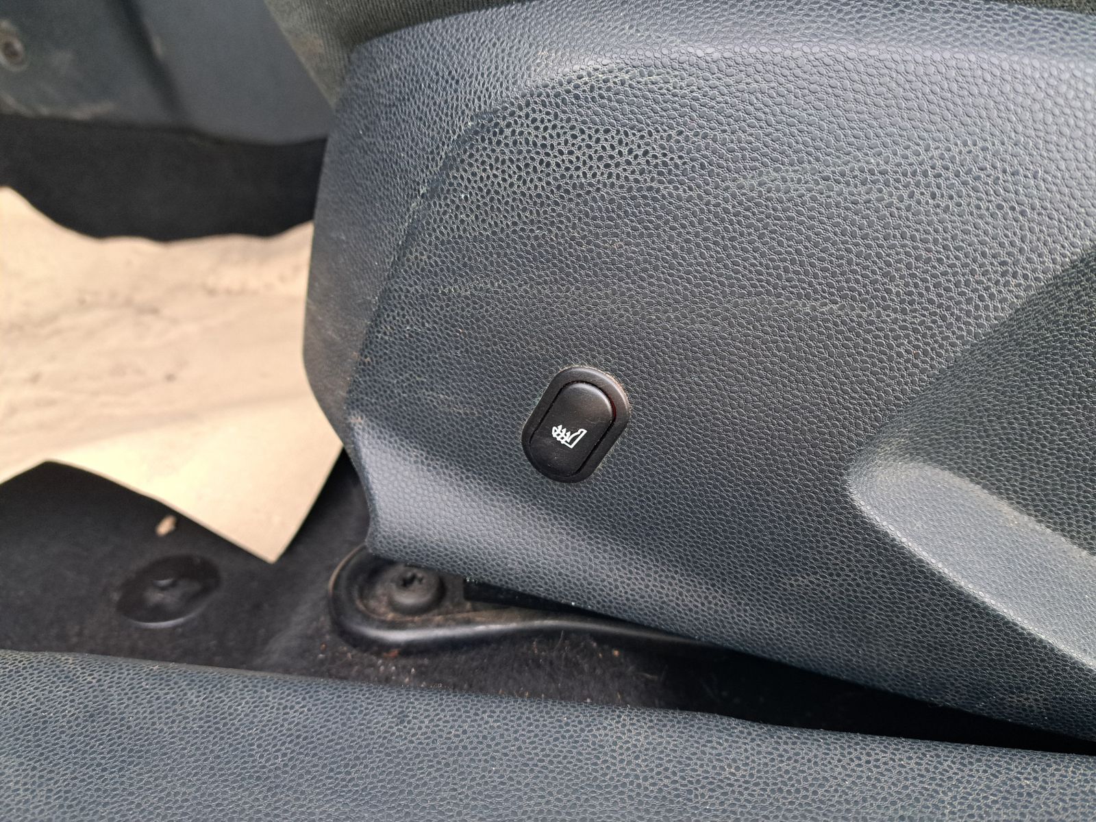 Fahrzeugabbildung Ford Fiesta Edition 82PS WINTERPAKET ALU