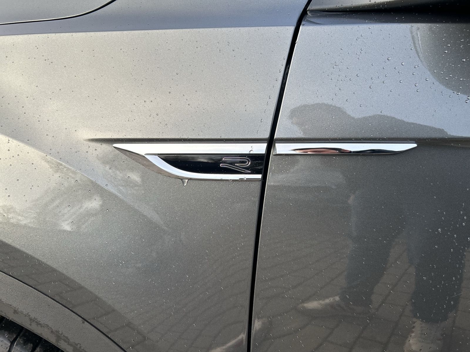 T-Roc R-Line 1.5 l TSI, IQ Drive, Discover Media