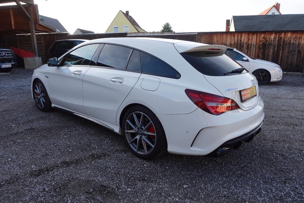 Mercedes-Benz CLA 45 AMG Shooting Brake