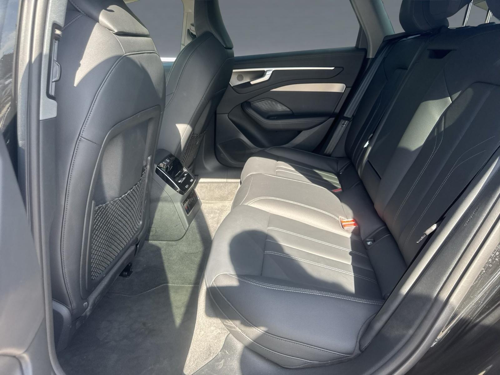 Audi A6 Avant TFSI qu S line Tech+ MATRIX AHK ACC B&O