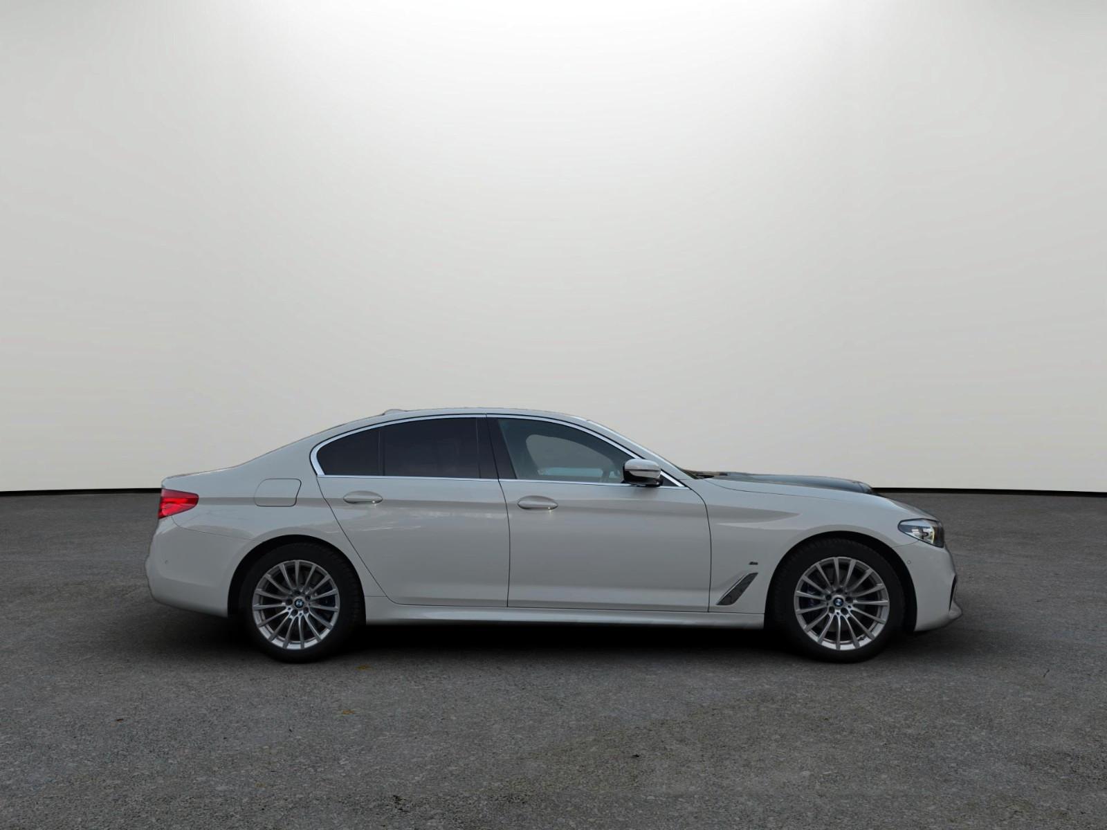 BMW 530e i Performance M Paket +8 Fach bereift+