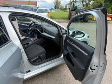 Volkswagen Golf - 10