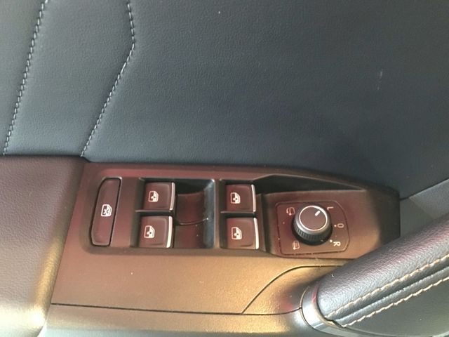 Leon 1.5 eTSI DSG*NAVI*KAMERA*SHZ*