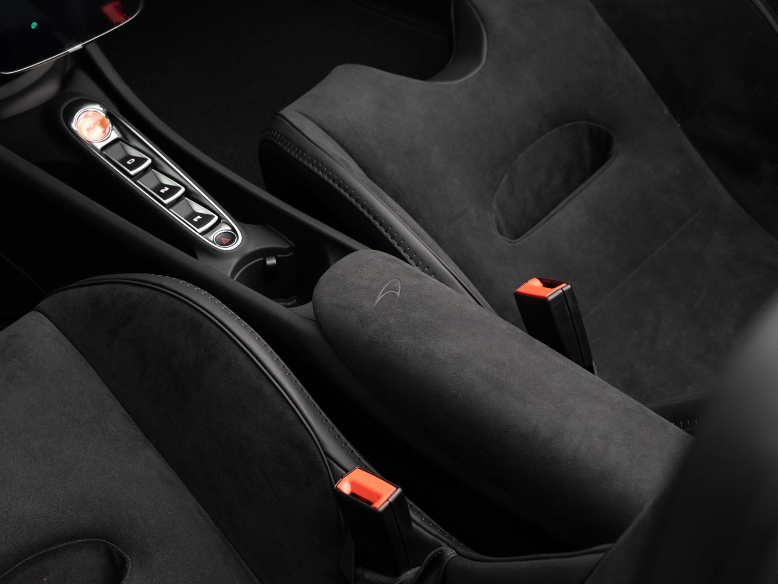 McLaren Artura Spider | MSO Paint | ClubSport Seats