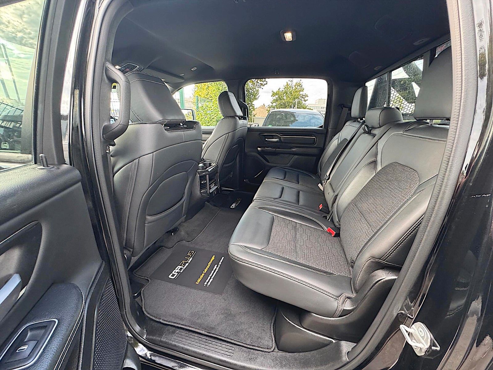 Fahrzeugabbildung Dodge RAM 5.7 V8 HEMI BLACK Edition Offroad 4x4 Tesla