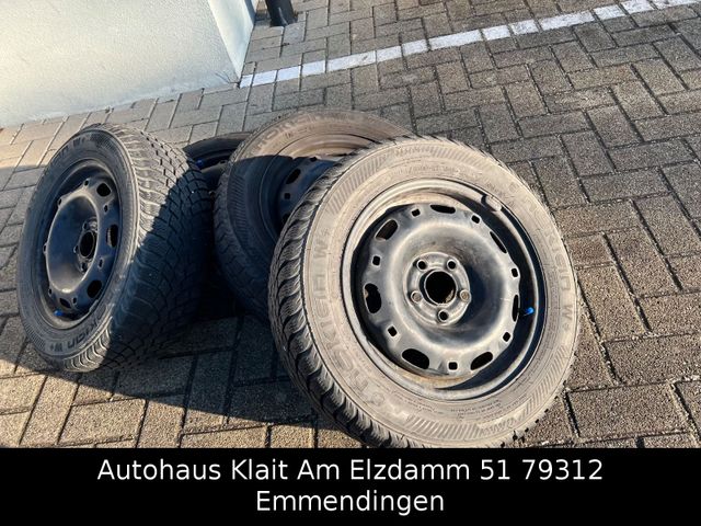 Fahrzeugabbildung Volkswagen Fox Klima Bluteooth Tüv