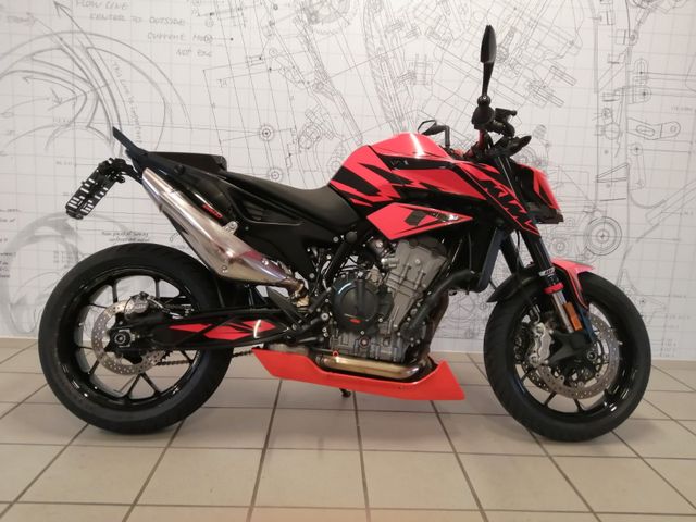 KTM Duke 890  2022er mit Ouickshifter