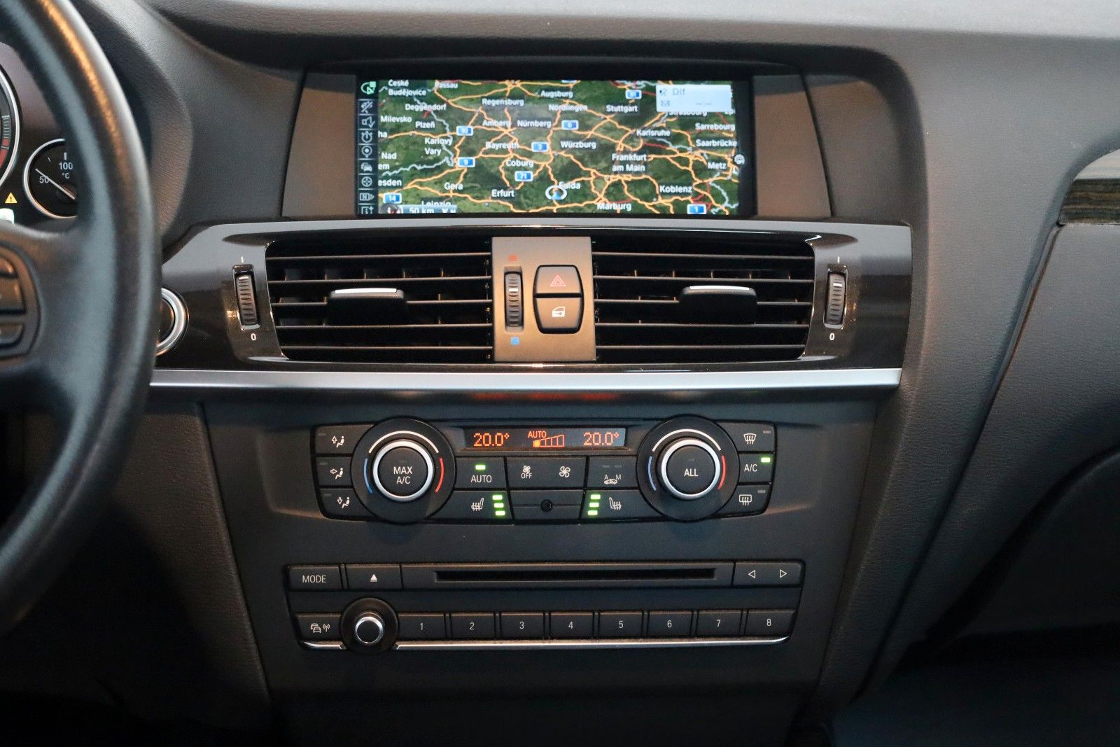 Fahrzeugabbildung BMW X3 xDrive 20d, X line,T.Leder,Navi,SH,Kamera,AHK