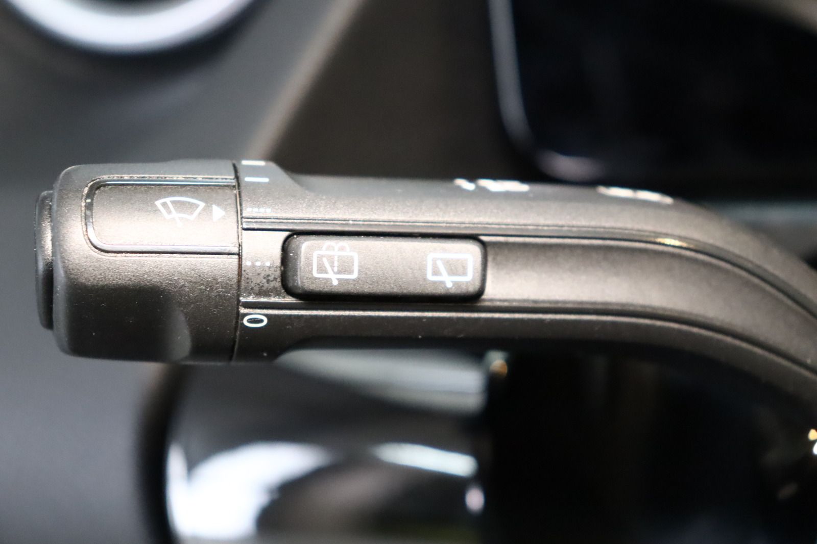 Fahrzeugabbildung Mercedes-Benz GLA 200 d * Leder * SHZ * AHK