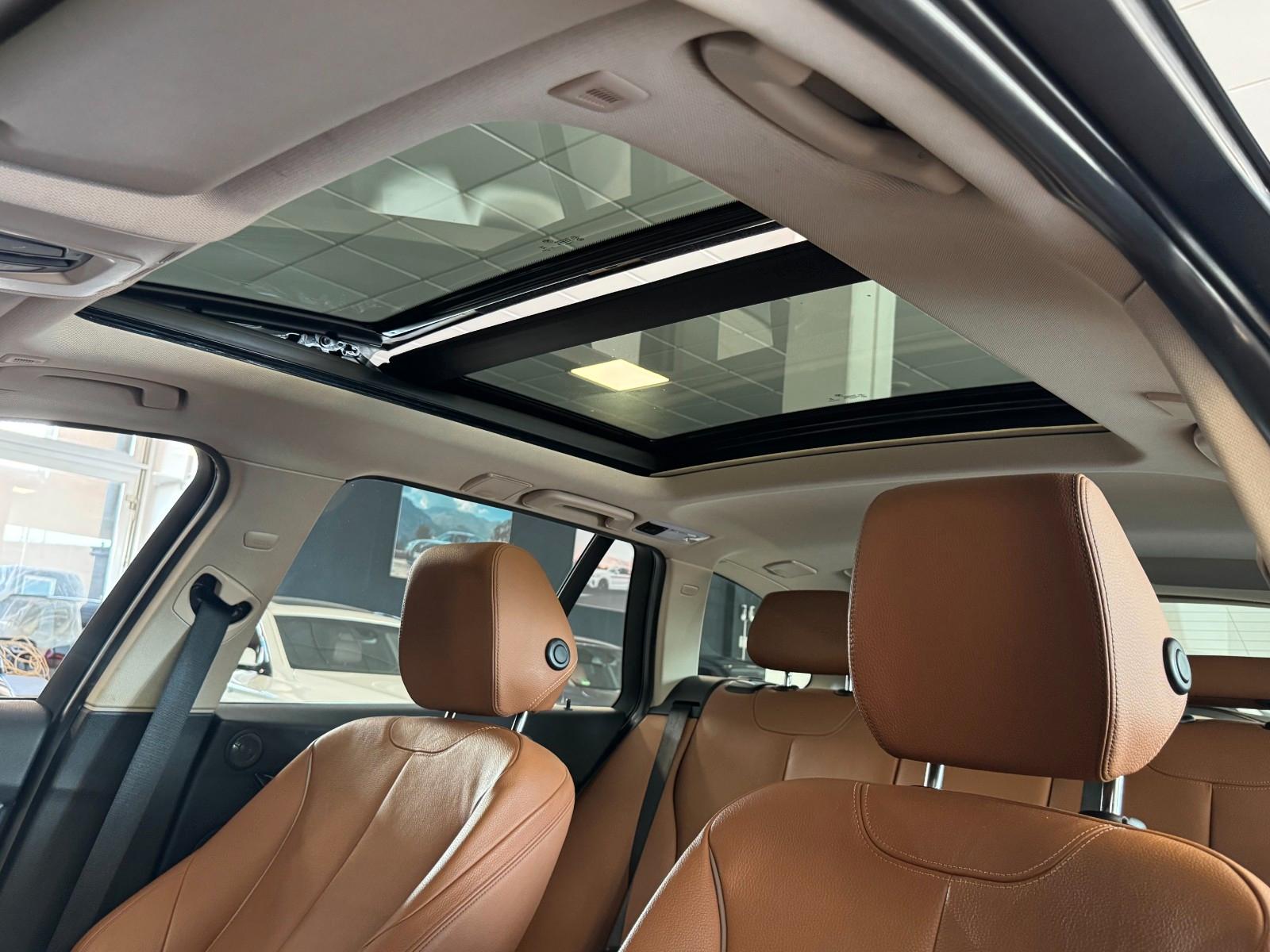 BMW 330d Touring Luxury Line/Pano/Harman/Led/360
