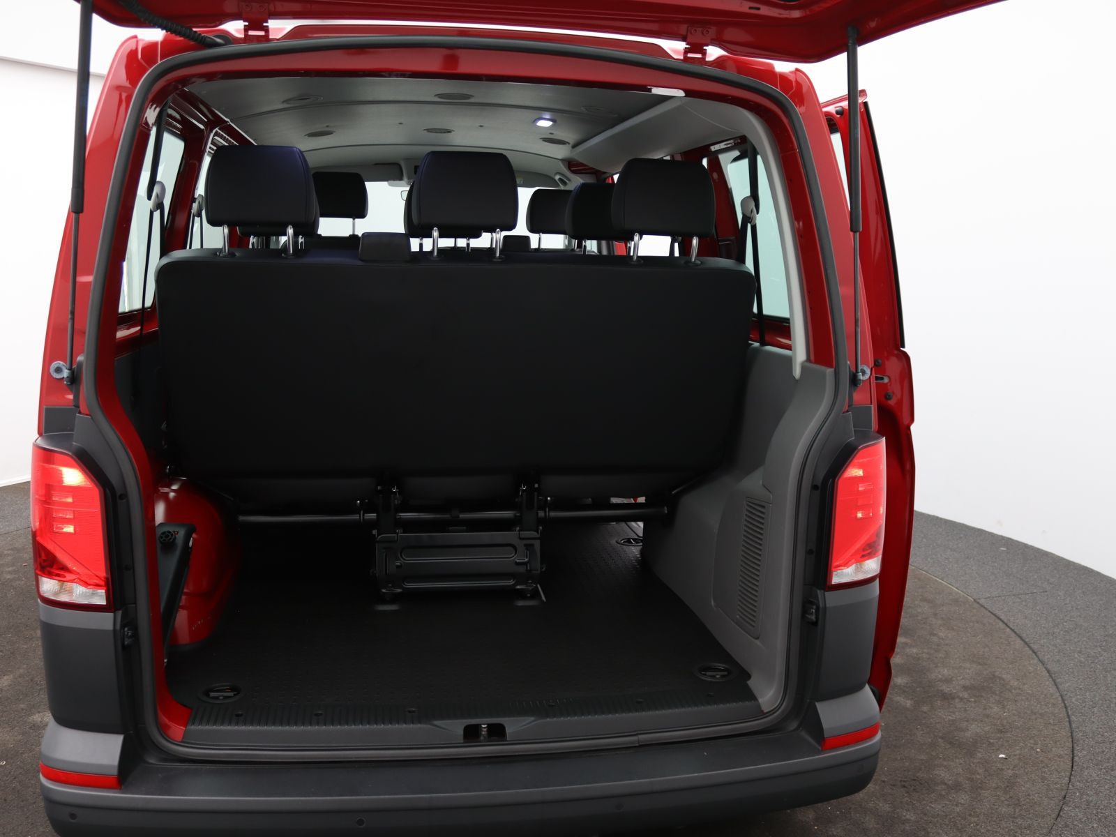 Volkswagen T6 Kombi - Bild 12