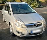 Opel Zafira B 1,9 CDTI, Tüv 6.27, AHK - Opel Zafira aus 2008 mit Diesel-Antrieb