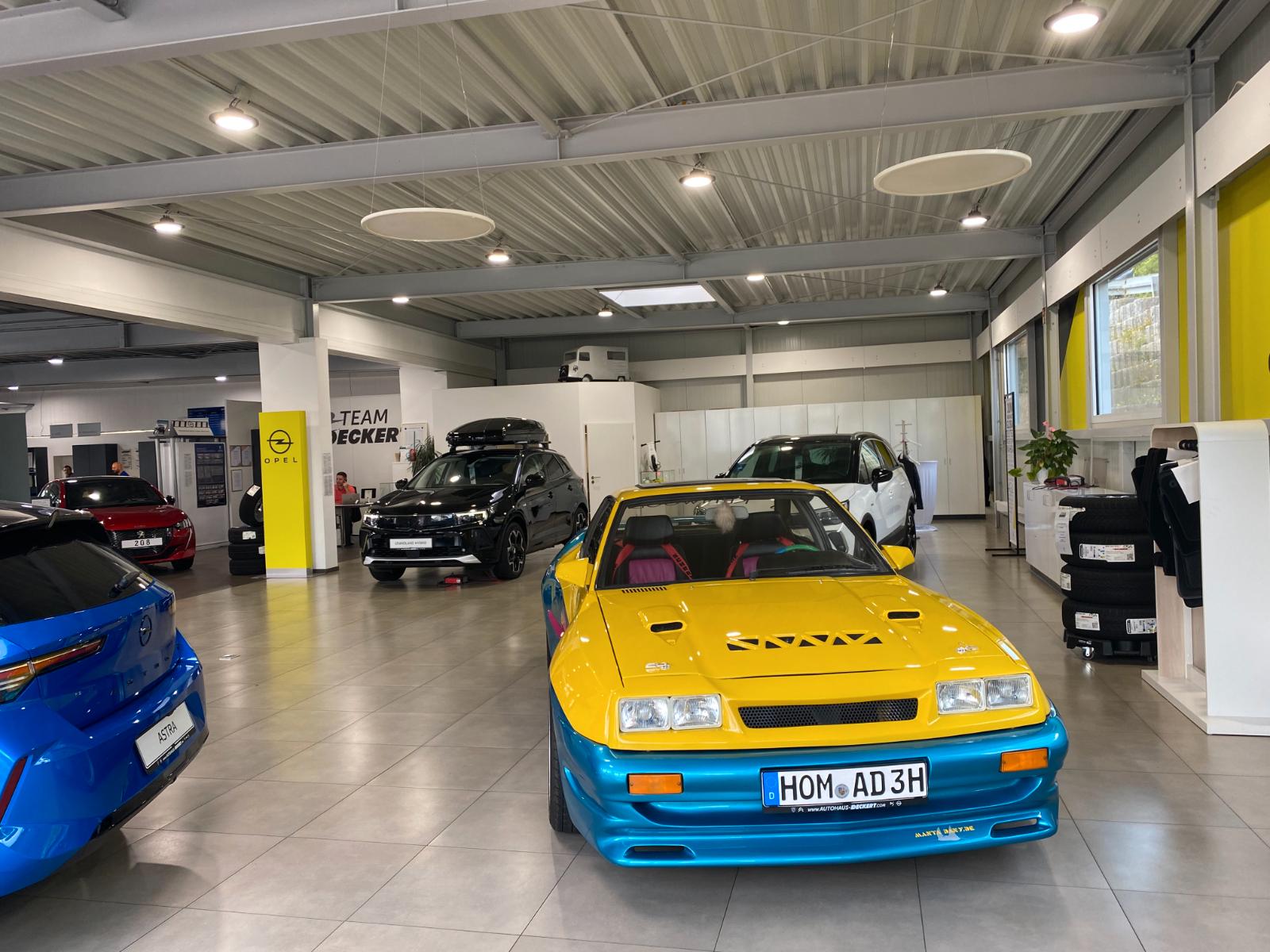 showroom-image-main
