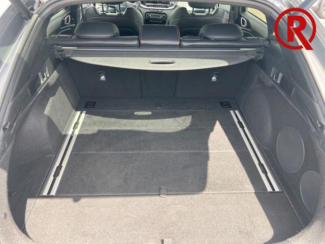 ProCeed GT Navi Leder Digitales Cockpit Soundsys