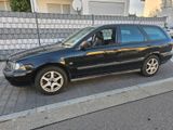 Volvo V40 mit 2.0Turbo  Tüv 11.2025 - Volvo V40 mit Benzin-Antrieb: Kombi, 2.0