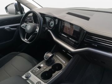 Volkswagen Touareg - 4