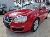 Volkswagen JETTA 1.6i COMFORTLiNE AUTOM.NAVi KLiMA SiTZHEiZ - VW Jetta Gebrauchtwagen in Berlin