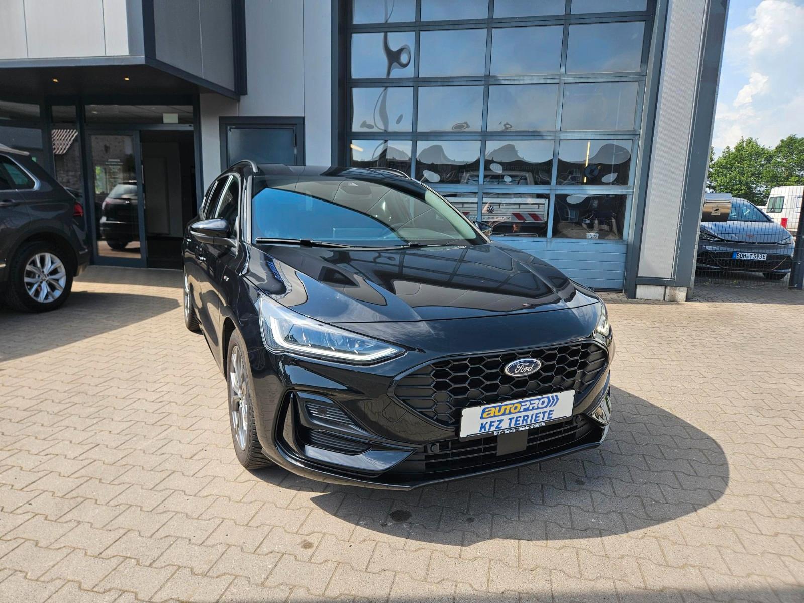 Ford Focus Turnier ST-Line ACC LED NAVI Kamera
