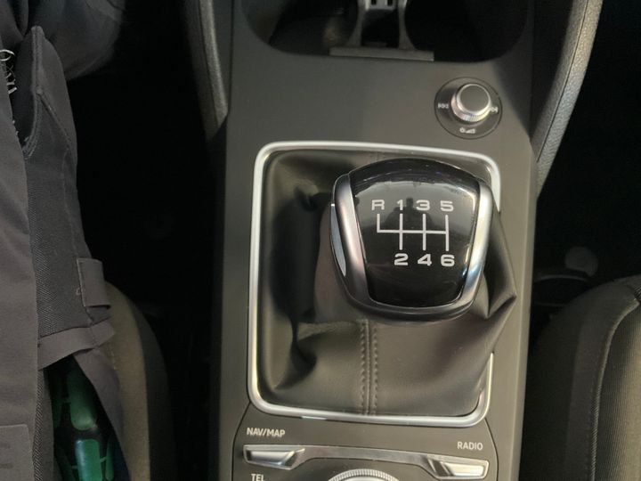 Fahrzeugabbildung Audi Q2 30 TFSI advanced *Cam*PDC*LED*Sitzhzg*ACC*