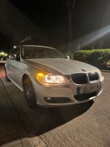 BMW 318d TÜV 05/2027 FACELIFT - BMW 3er Reihe aus 2010: Facelift