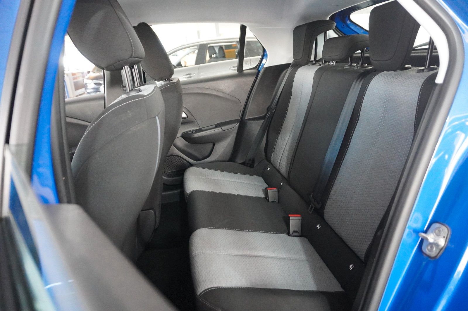 Fahrzeugabbildung Opel Corsa F 1.2 FACELIFT NAVI/LED/KAMERA/VIRTU./DAB+