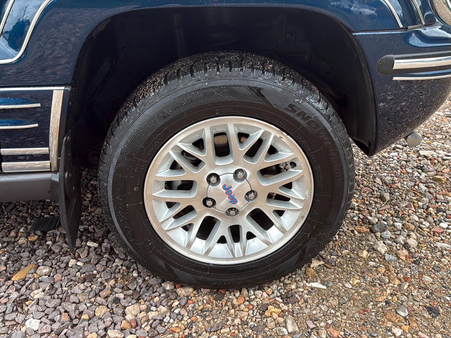 Jeep Grand Cherokee Limited 2.7 CRD 4x4 163ch - 1 ère main - Attelage - Sièges chauffants - Non fumeur