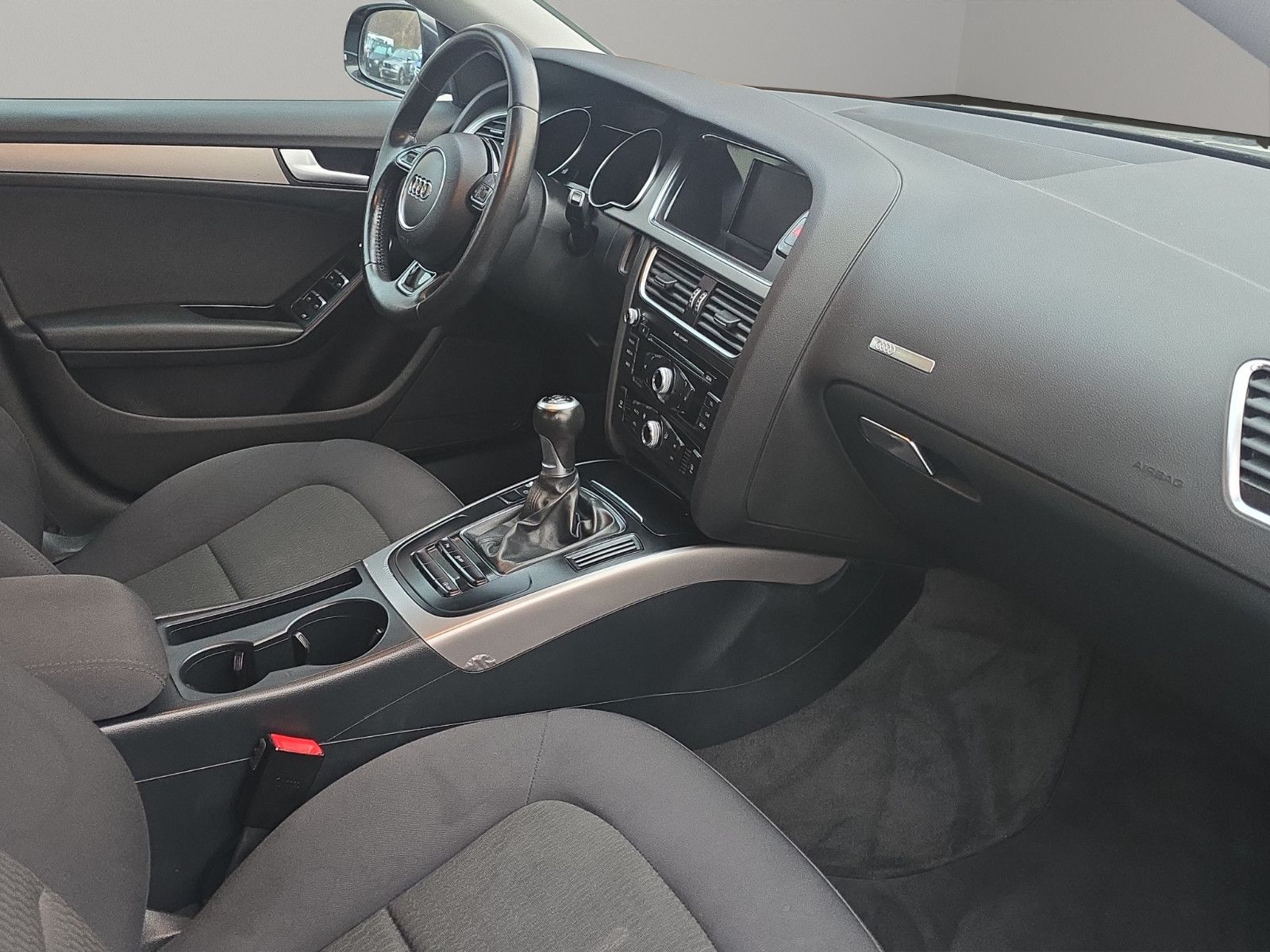 Fahrzeugabbildung Audi A5 Sportback 2.0 TDI S-LINE PDC+AHK+KLIMA