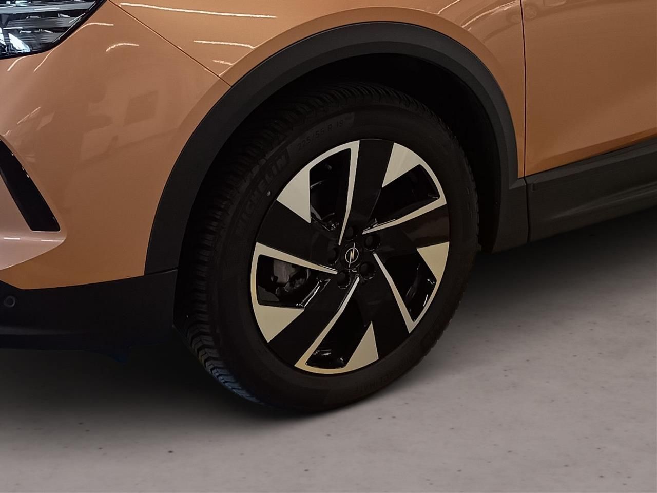 Fahrzeugabbildung Opel Grandland GS MildHybrid 107KW Automatik