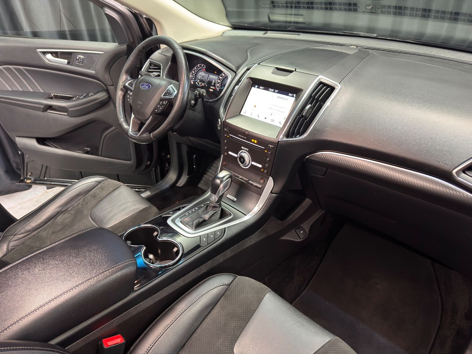 Fahrzeugabbildung Ford Edge ST-Line 4x4|NAVI|KAMERA|AHK|KESSY
