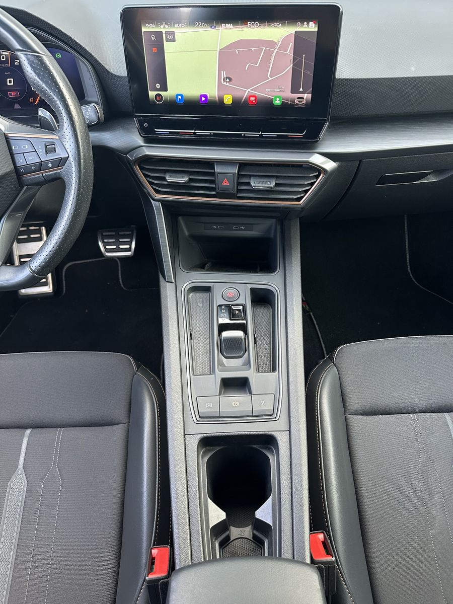 Fahrzeugabbildung CUPRA Leon Sportstourer 1.4 e-Hybrid NAV+LED+VCOCK+DAB