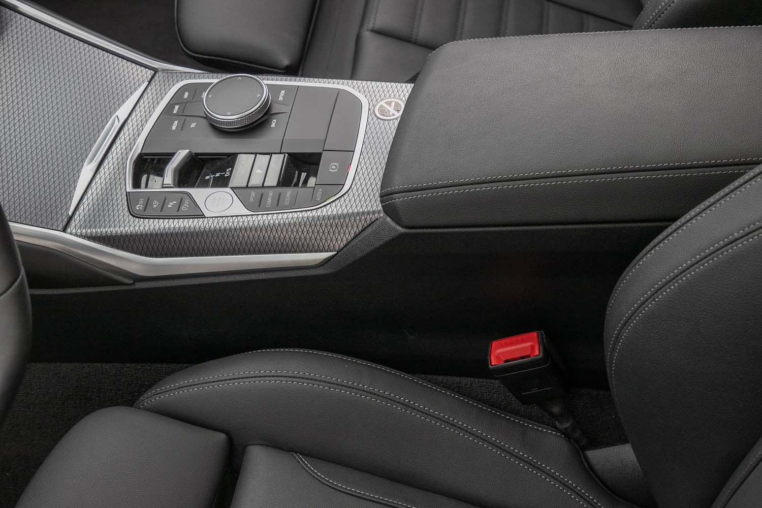 BMW M340i xDrive Touring Pano HeadUp adLED HiFi RfKa